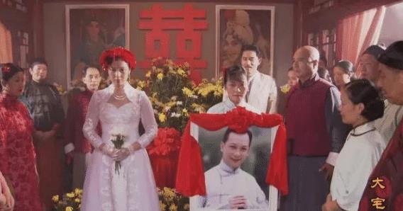 原创《大宅门》为什么白玉婷和万筱菊的照片结婚十年后,她却拒绝了