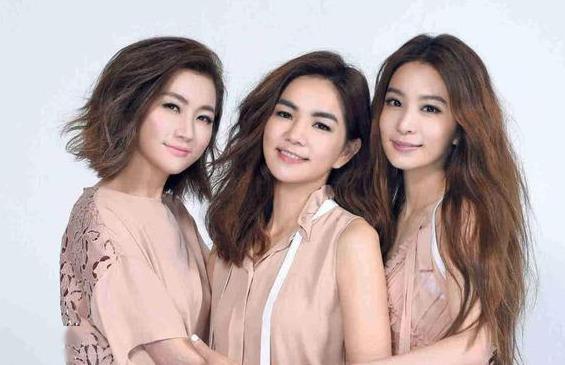 she也太好哭了,ella说 selina代表温柔hebe代表自信我代表勇敢