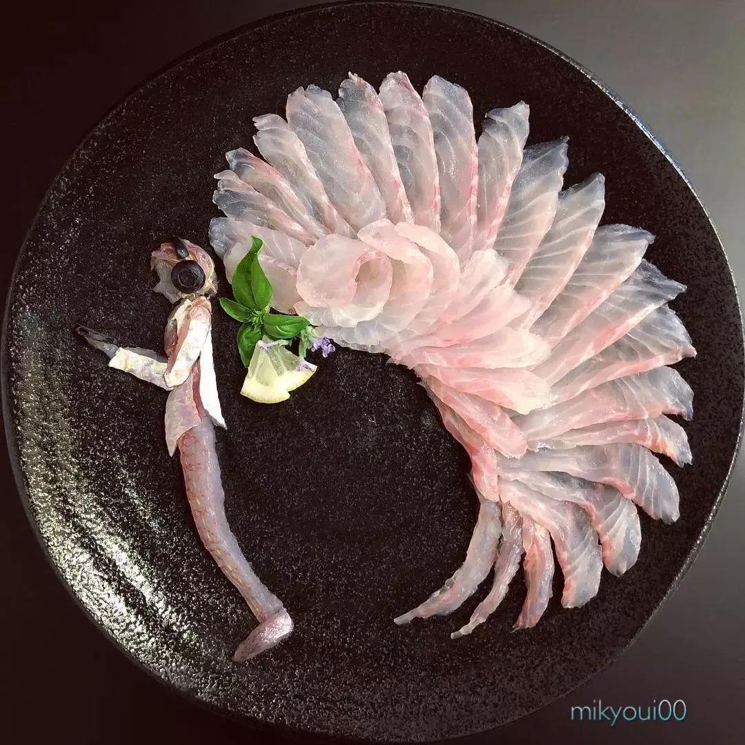 鱼片里的雪上公主从童话世界走到餐盘的美人鱼▼生鱼片也称刺身