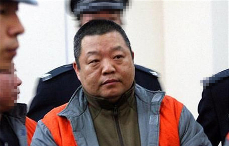 臧天朔:斯琴格日乐为他堕胎险些自杀,原配李梅却对他不离不弃