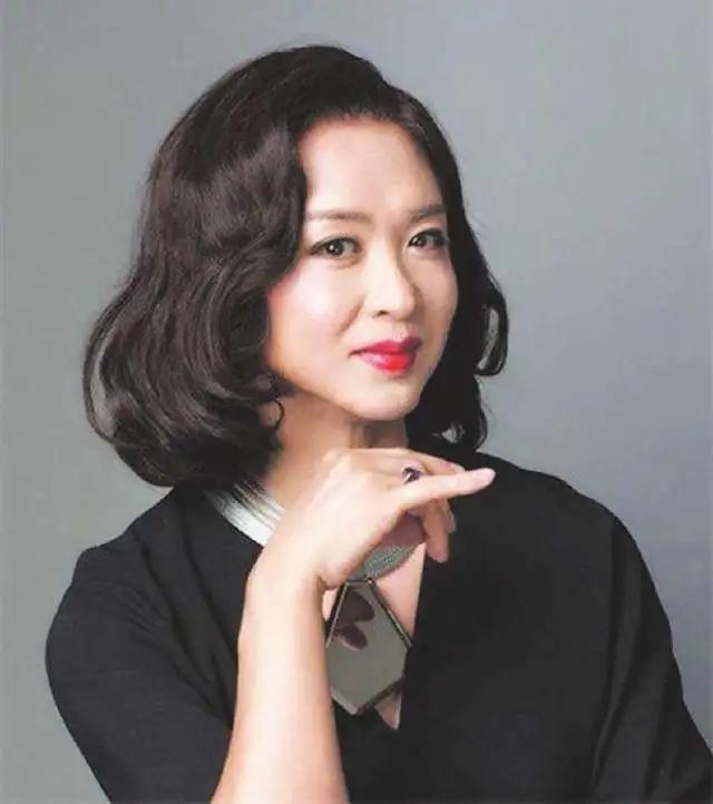 从 男舞蹈家 到 女主持人 25年前的金星经历了什么 孩子