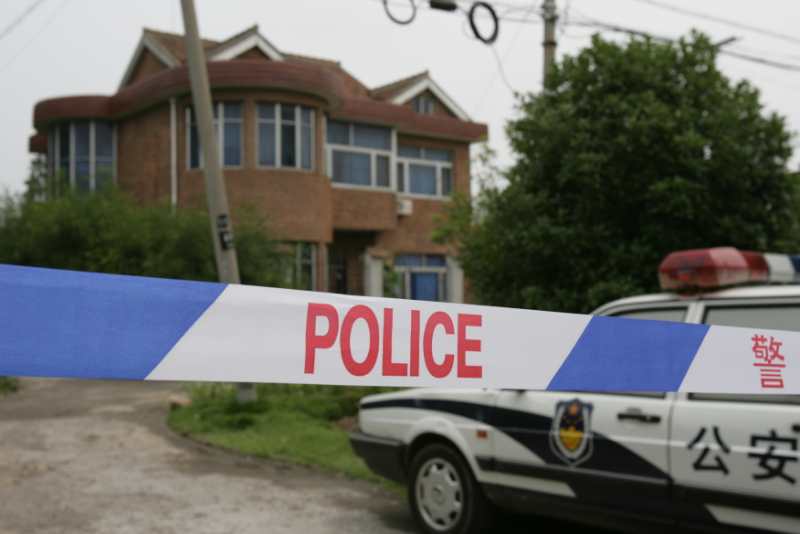 12年前盗窃杀人案告破：小洋楼内母女遇害，男主