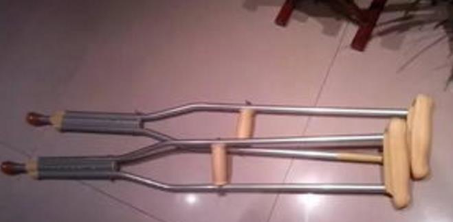 老年人常用物品 1cb87e1b19c74dcc83b24a2410ad1e22.jpeg
