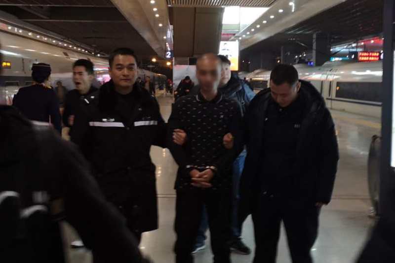 12年前盗窃杀人案告破：小洋楼内母女遇害，男主