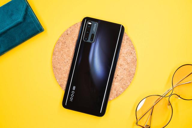 全方位打造硬核体验,强悍性能之外iQOO 3这几个亮点你应该知道