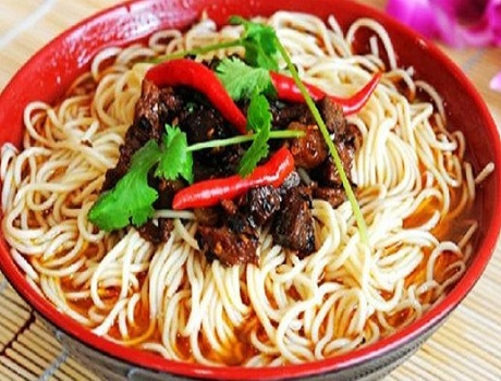 夏天能吃牛肉面吗 5e1914ec6f5a4e31a11374b5a1a99659.jpeg