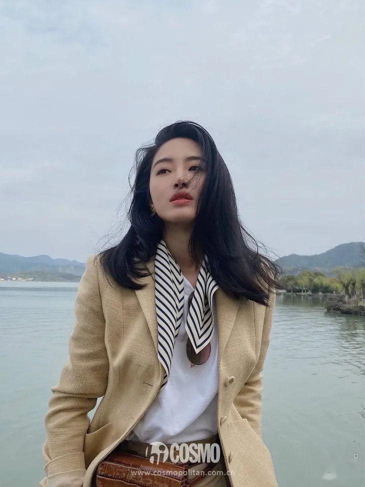 【风衣】女明星复工第一波街拍大赏：老选手发挥稳定/新选手惊艳亮相