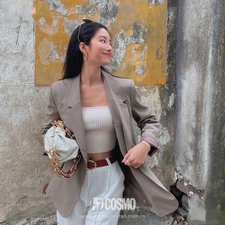 【风衣】女明星复工第一波街拍大赏：老选手发挥稳定/新选手惊艳亮相