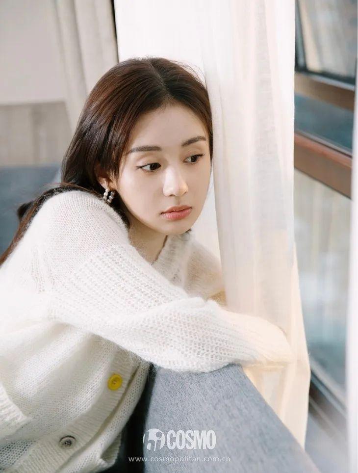 【风衣】女明星复工第一波街拍大赏：老选手发挥稳定/新选手惊艳亮相