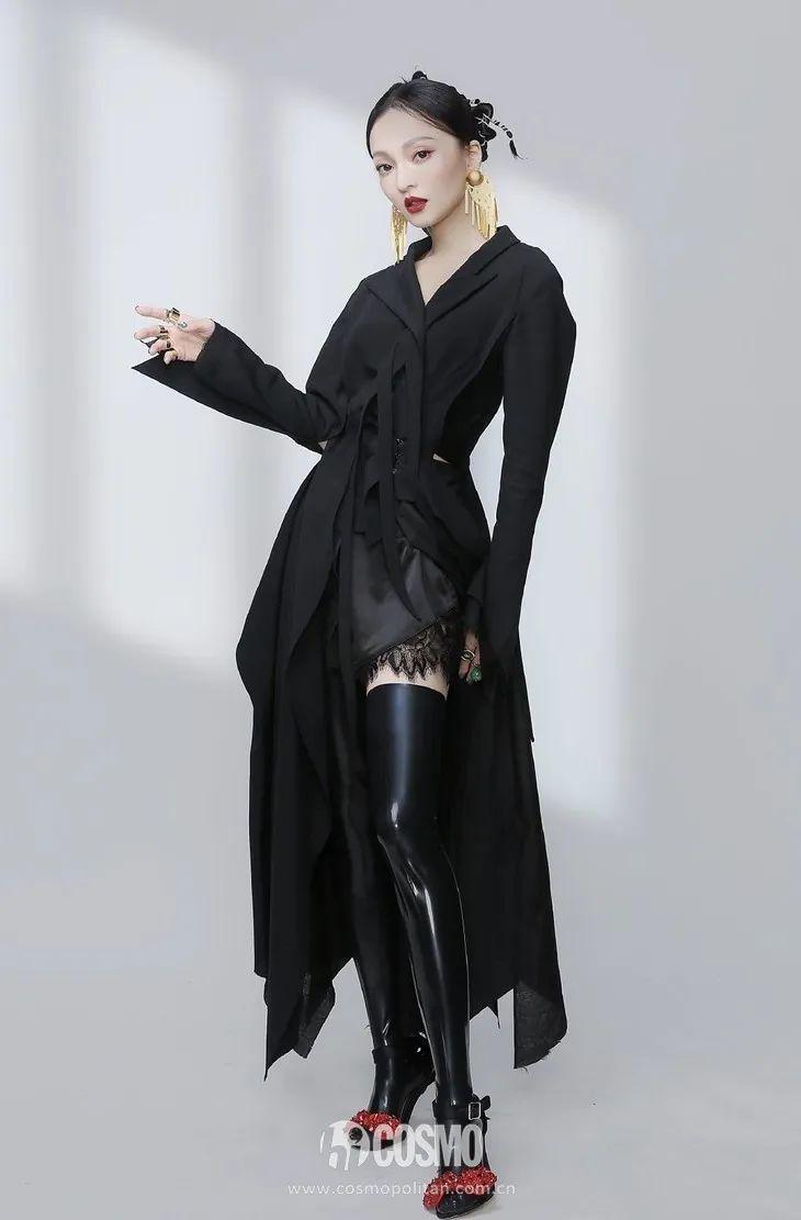 【风衣】女明星复工第一波街拍大赏：老选手发挥稳定/新选手惊艳亮相