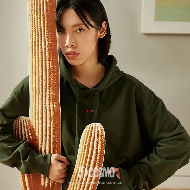 【风衣】女明星复工第一波街拍大赏：老选手发挥稳定/新选手惊艳亮相