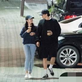 苏志燮官宣已结婚，妻子为小17岁美女主播，两人