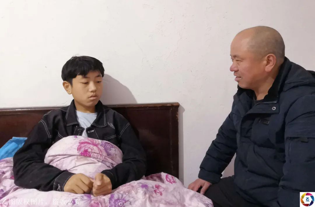 男子嗜赌输掉二十多万，老婆走了他方醒悟，今