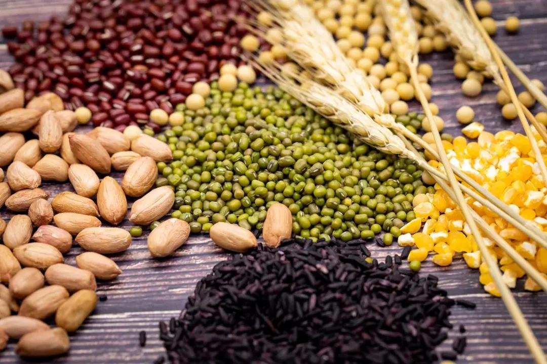 人均粮食消费量_节约粮食手抄报