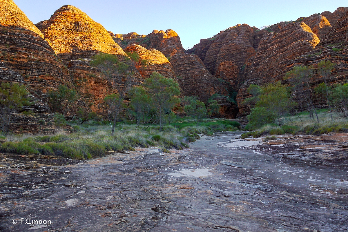 这个3.5亿年的岩石群，是澳洲的旷世奇观，被称为地球的脊柱!
