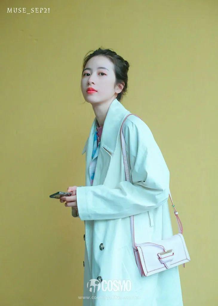 【风衣】女明星复工第一波街拍大赏：老选手发挥稳定/新选手惊艳亮相