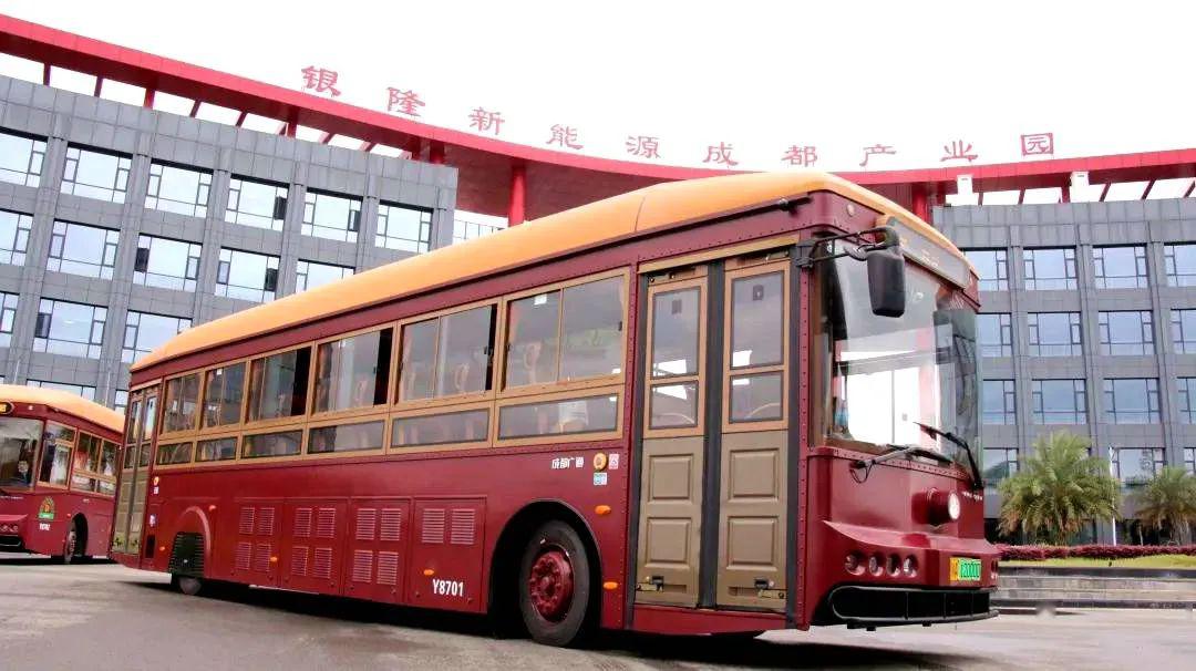 新津造的是典型made in xinjin这个复古风格的新能源公交车你也许还不