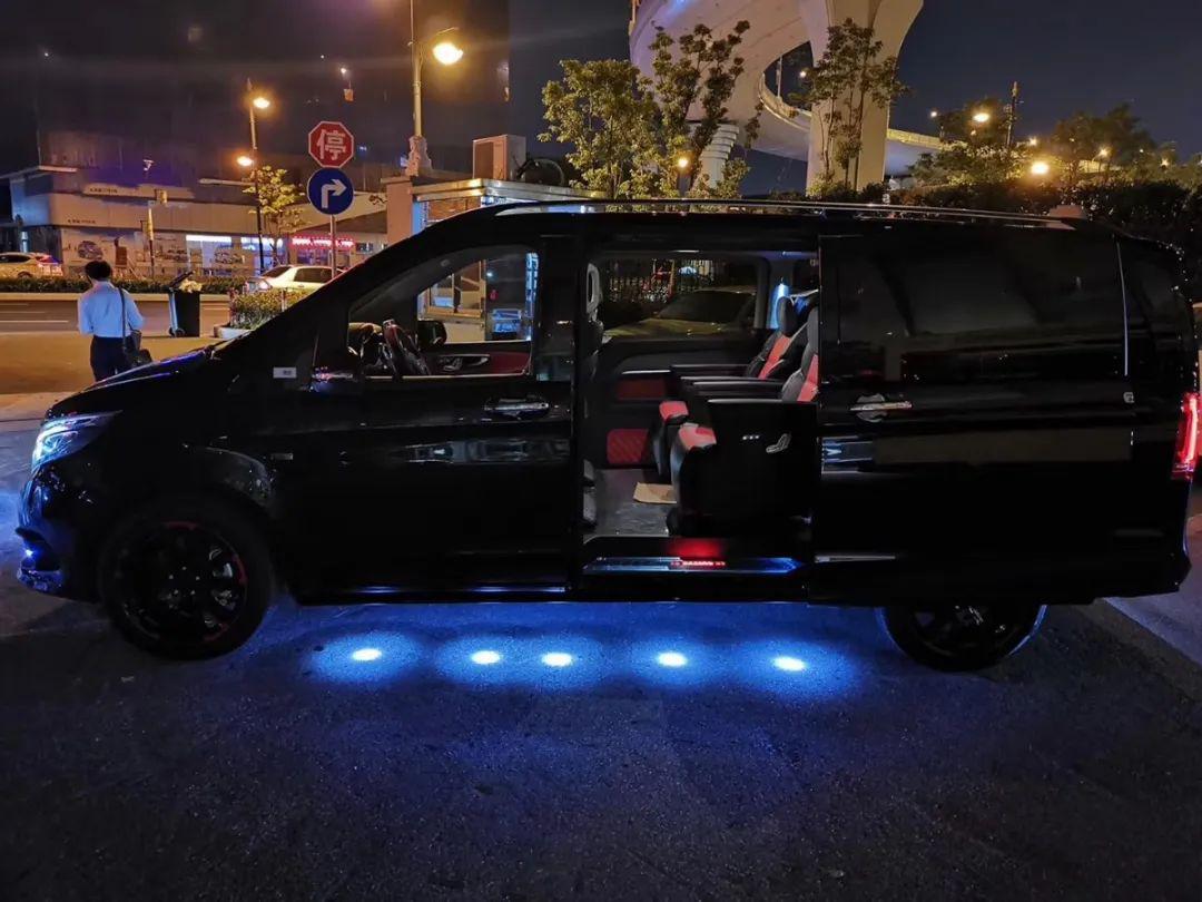 国六特价出|夜拍巴博斯b25,七座红色魅影
