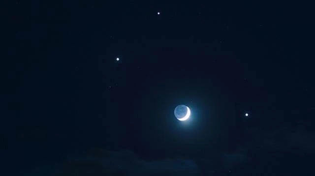 超级月亮,流星雨,三星相伴.错过要再等20年!