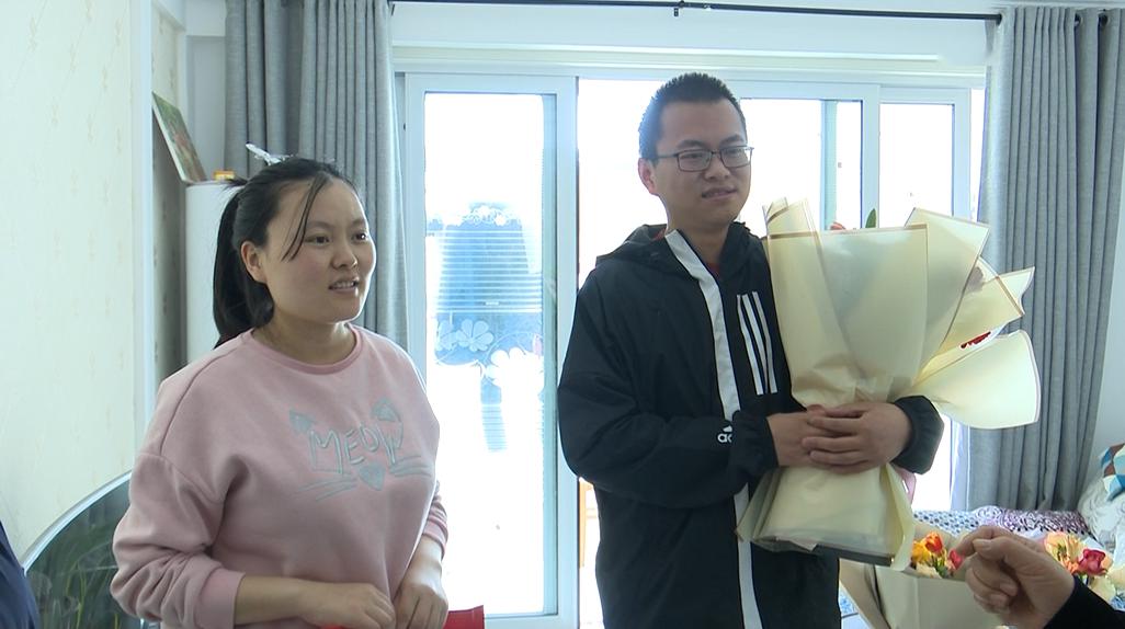褚景云慰问驰援湖北医护人员范永瑞