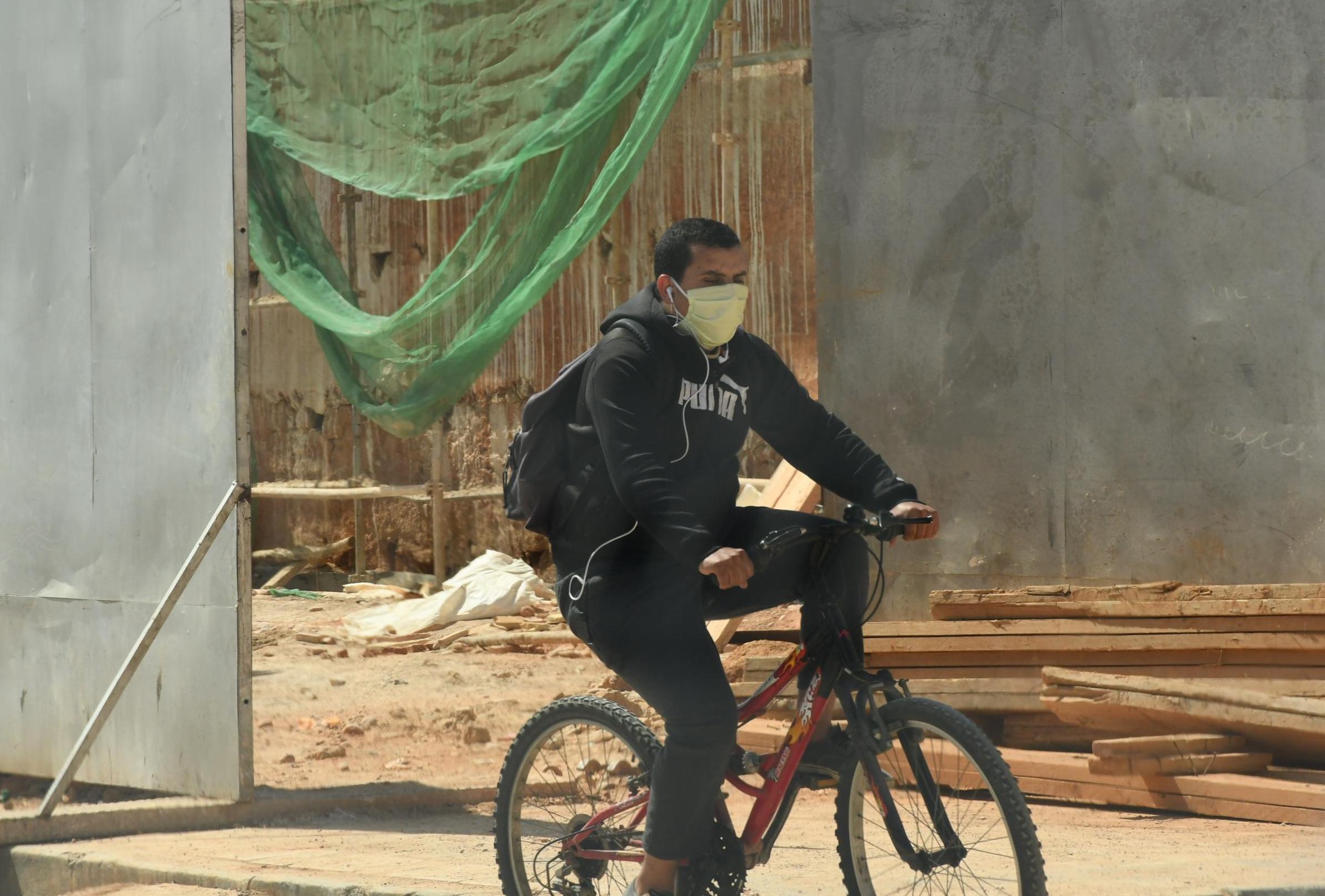 摩洛哥要求居民外出必须佩戴口罩