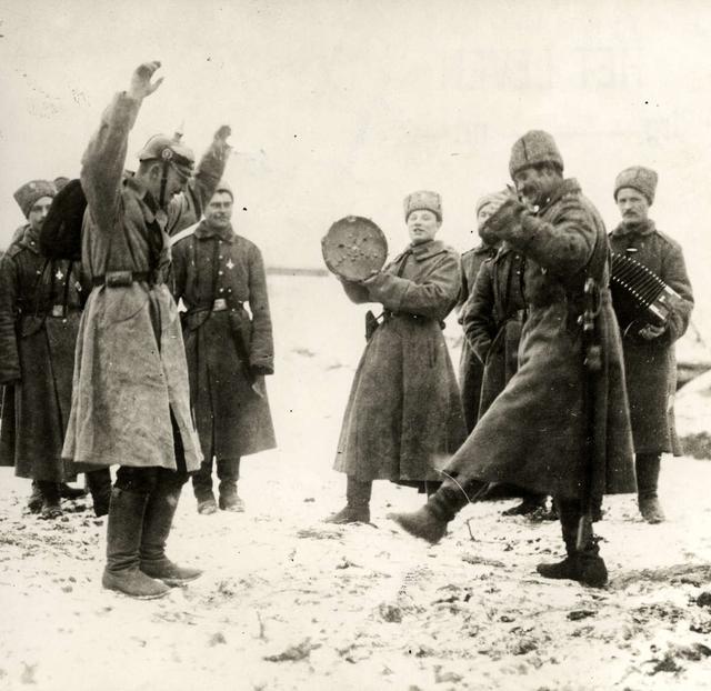 第一次世界大战中老照片:苦中作乐的哥萨克,真实的俄军士兵