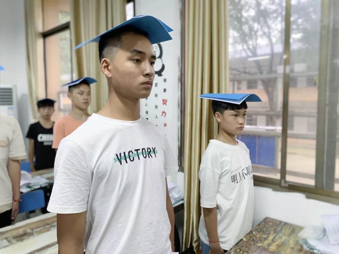 长沙市湘华中等职业学校精英特训连第二期结班啦