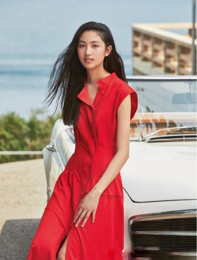 「Ella」却被爸爸猪扒脸拖累,换头前被嘲“原始人”?妈妈是艳星李丽珍