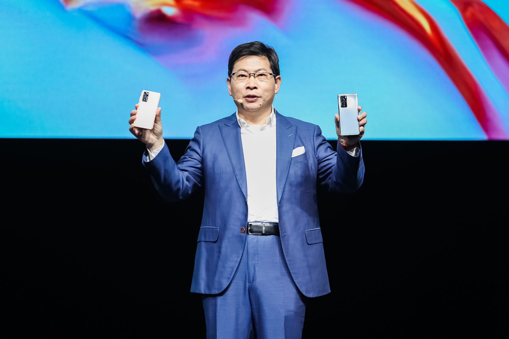 售价4188元起！华为P40系列国行版发布：最高支持