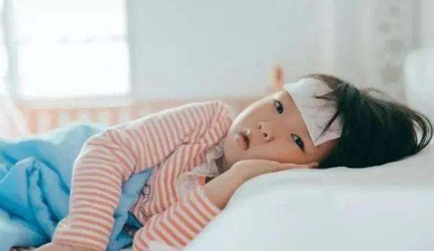 『会长』少给孩子碰3物，儿科主任：积食又便秘，还会长不高进入4月