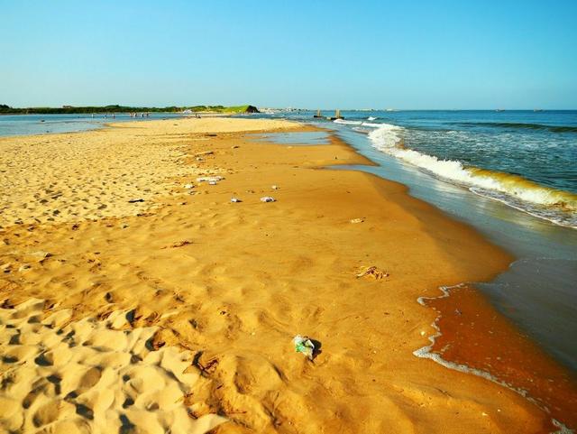 昌黎黄金海岸——最奇特的海景地,一半海水,一半沙滩