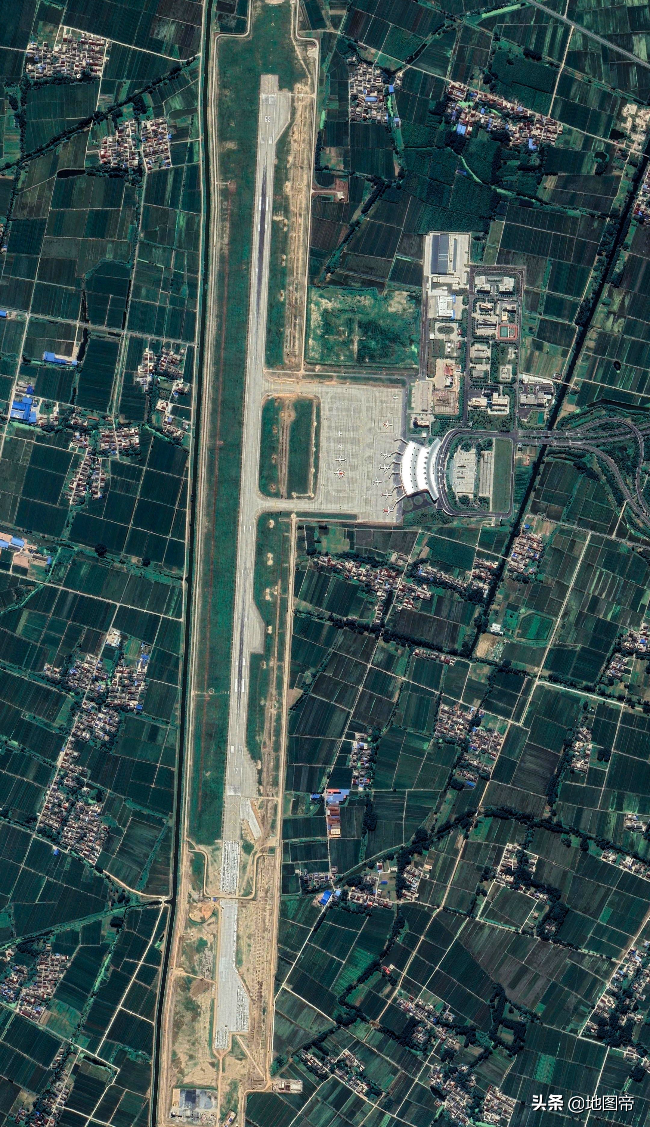 航拍扬州泰州国际机场,这个机场名字怎么回事?