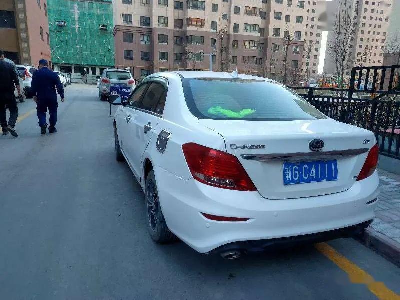 车牌号:新g·c4111