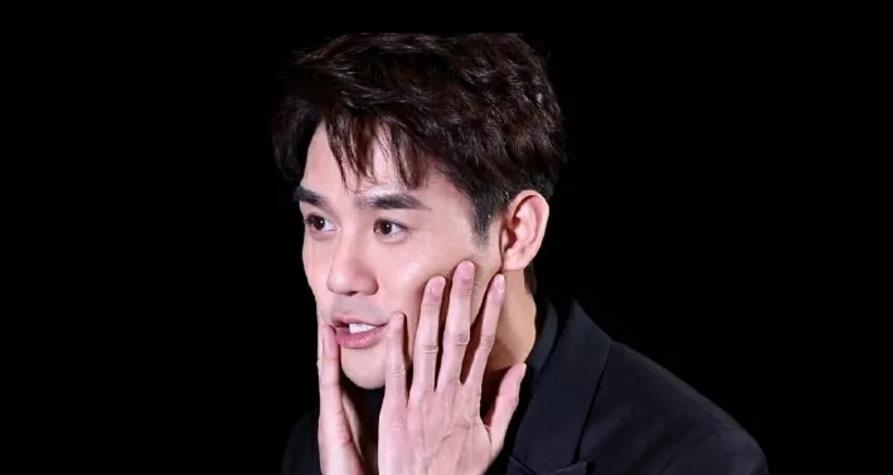 细节上,王凯为宋运辉设计的"噤鼻子"小动作贯穿全剧,用以表现来自农村