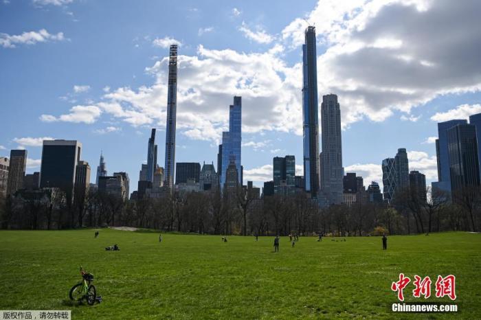 纽约警局超2000人感染新冠病毒 7000多名警员请病