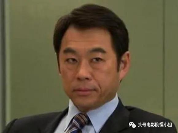 59岁TVB大反派否认出轨，演过两版《鹿鼎记》，9年前隐退改卖保险_戴志伟