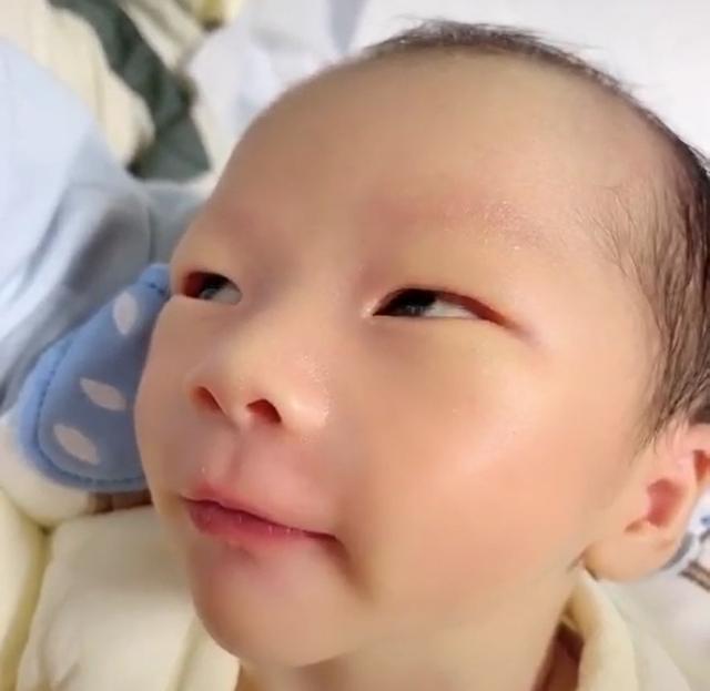 「孟婆」接下来露出的表情,网友笑称:孟婆汤掺水了刚出生的3天的宝宝
