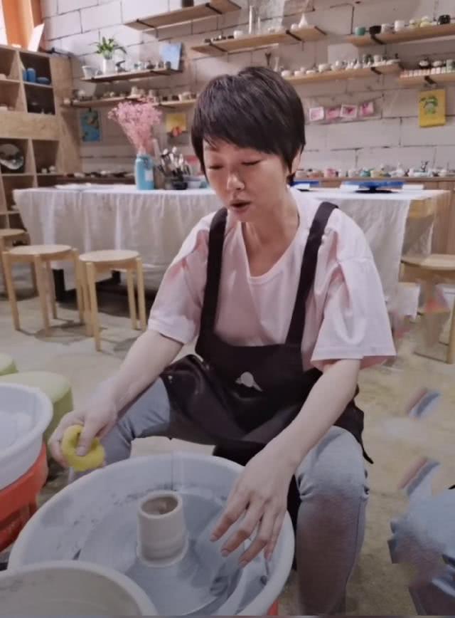 54岁&quot;建宁公主&quot;刘玉翠近照曝光，素颜状态