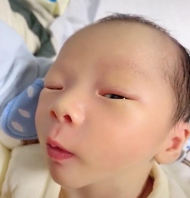 「孟婆」接下来露出的表情,网友笑称:孟婆汤掺水了刚出生的3天的宝宝