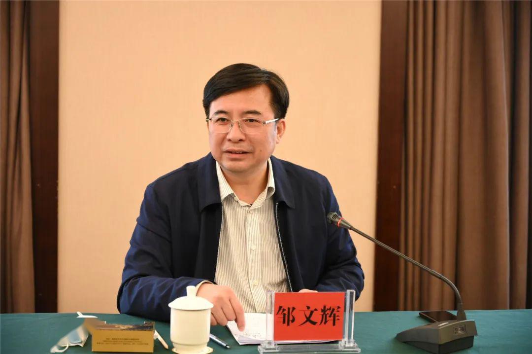 邹文辉赴安仁调研脱贫攻坚和芙蓉学校建设工作