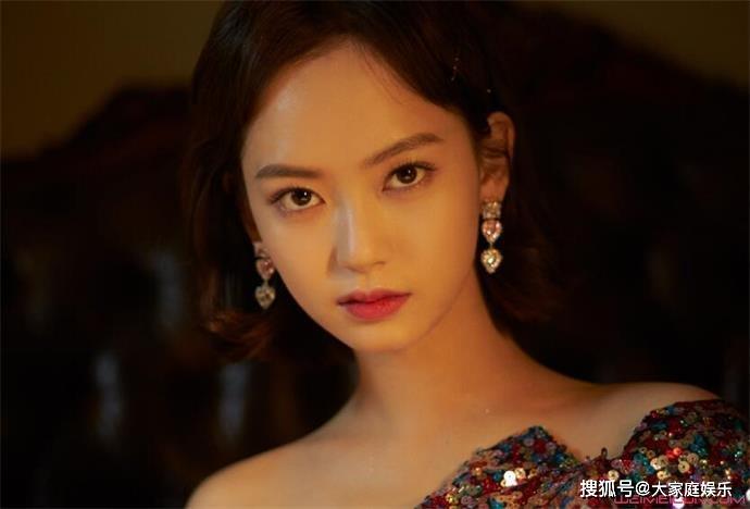 陈雨锶多少岁 个人资料及出道背景被扒她