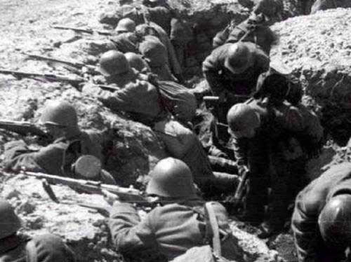 【旅长】，这一次鏖战，此人改变主席的部署，敌旅长说：他还指挥了我们！