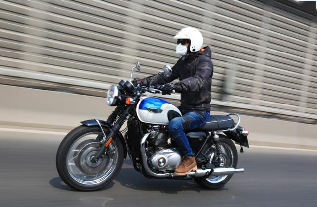 车评:英伦复古双杰,品味凯旋bonneville t100/t120的魅力