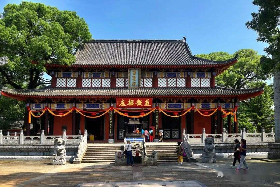 江西龙虎山道教祖庭