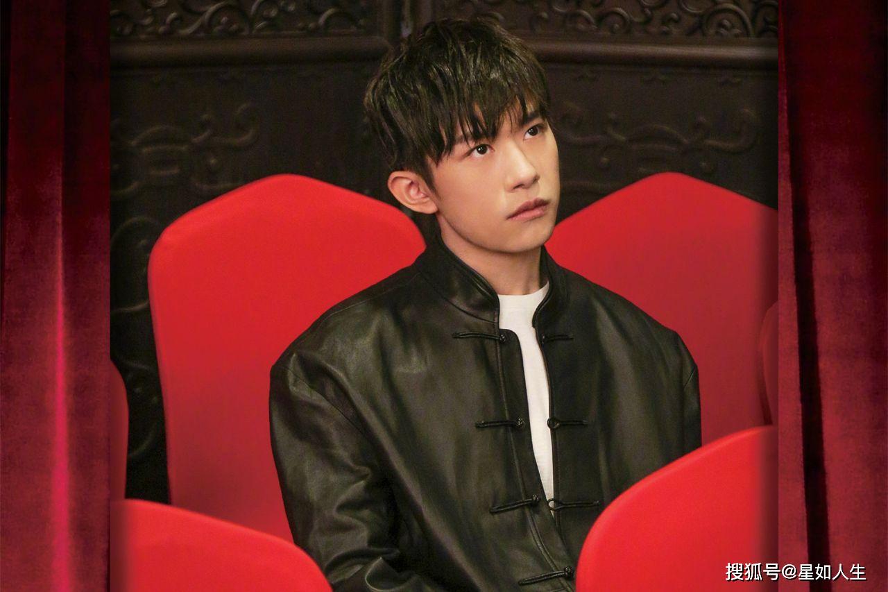 娱记曝易烊千玺被迫“救场”《少年之名》，团