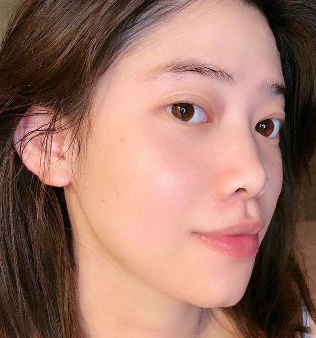 女生如果是这样眉毛,即便是素颜,仍然也能够将自己精致的五官展现出来