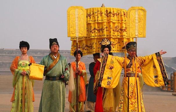 古人|古人有哪十种敬称？有哪十种谦称？古人为何不自称“我”？