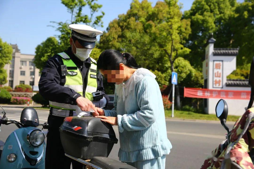 电动车驾驶人注意!非机动车交通违法专项整治启动了!_自行车