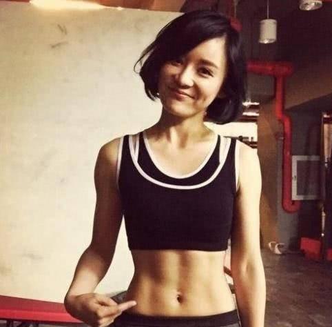 八块腹肌美女 448f3c8670ff444d8b3d40a3cf6108d0.jpeg