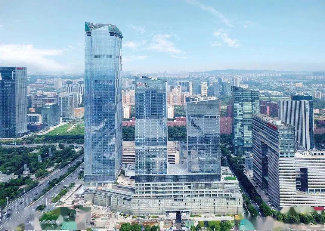 南京国金中心:位于南京河西中央商务区,总楼面面积约32万平方米,包括